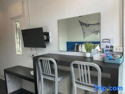 Loma Place - 22