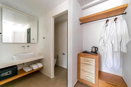 Vienoula's Garden - 95