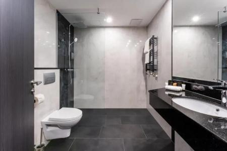 Plaza Schwerin; Sure Collection By Best Western - 221