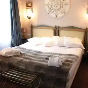 Hôtel du Romancier - 15
