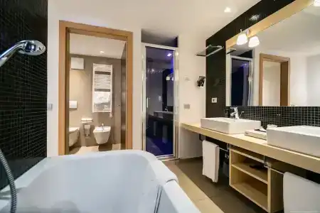 Boutique Exclusive B&B - 167