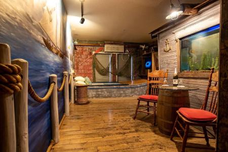 The Anniversary Inn - - 9