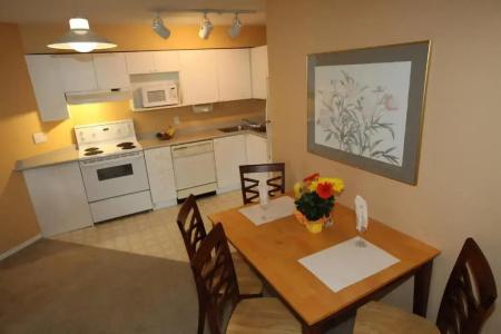 Times Square Suites - 86