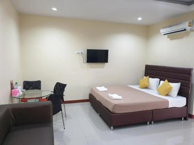 Friend's House Resort - 5