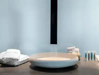 West East Suites - 10