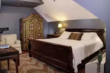 200 South Street Inn - 38