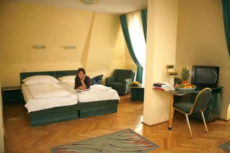 Bara Budapest - 6