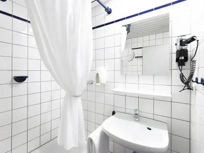 Greet Darmstadt - an Accor - - 64