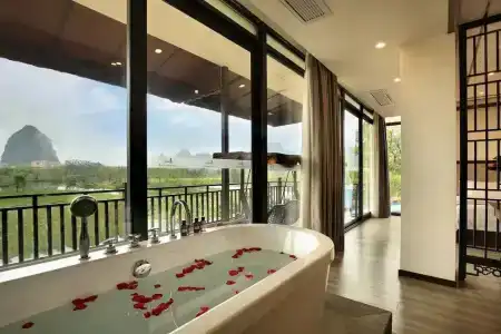 Peach Blossom Resort (near Reed Flute Rock, free pick up for min 3 nights) - 123
