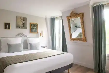 hôTel De La Porte Dorée - 71