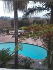Malibu Country Inn - 0