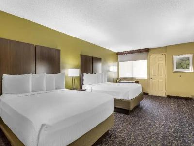 Best Western Plaza Inn - 49