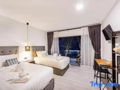 Thai Kamala Beach Front - 27