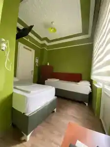 Gold Coast Hostel - 3