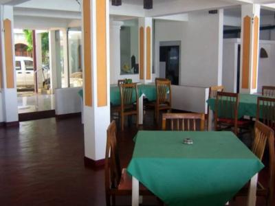 Royal Beach & Restaurant - 6