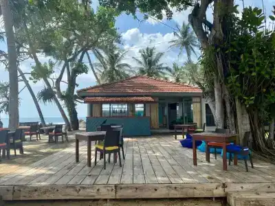 Sri Gemunu Beach Resort - 5
