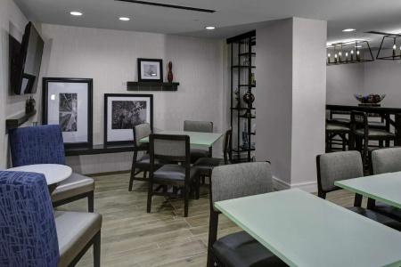 Hampton Inn Atlanta-Georgia Tech-Downtown - 19