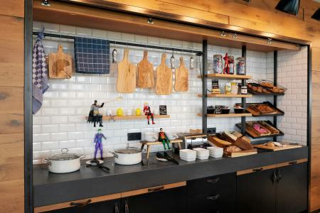 Moxy Cologne Bonn Airport - 11