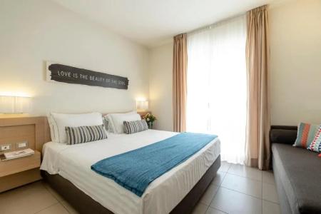 Le Rose Suite - 171