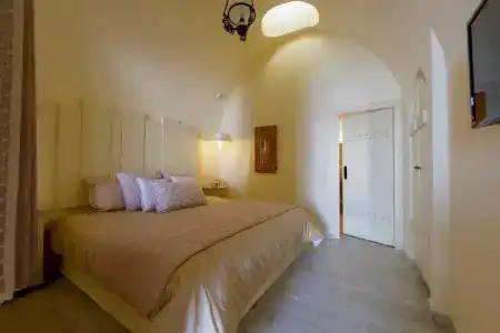 Senses Suites - 150