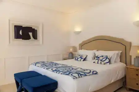Hôtel Les Mouettes - Les Collectionneurs - 72