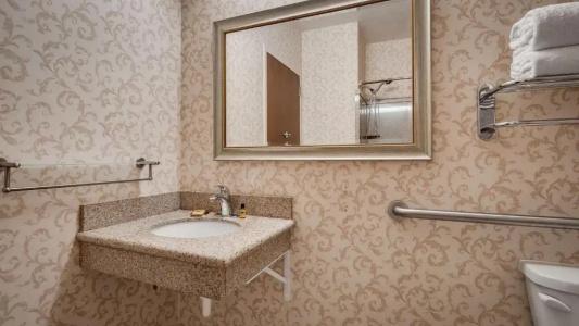 Best Western Plus Abbey Inn - 49