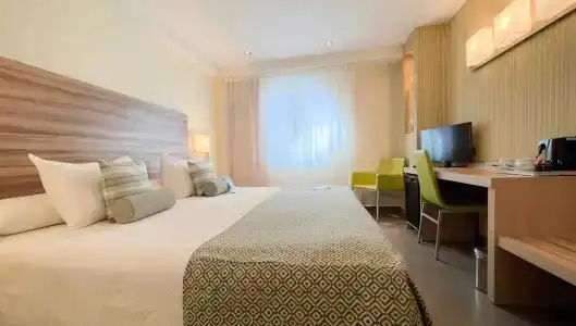 Riviera Beac- Adults Recomended - 6