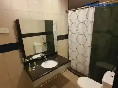 Easy Inn Suites - 7