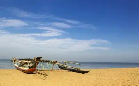 J Negombo - 15