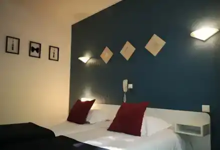 Hôtel Trianon Tours - 64