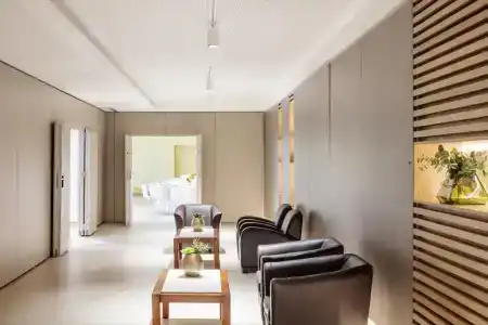 Aqua Promenade - 11