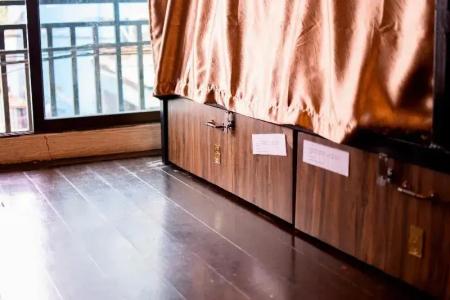 Back Home Backpackers - 25