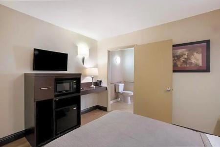 Quality Inn Elk Grove-Sacramento - 39