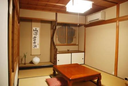 Yadoya Manjiro - 10