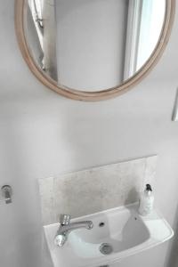 Innit Rooms - Saltwater Guest House - 53