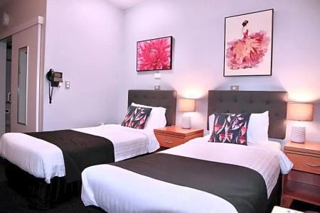 Mariners Court - 33