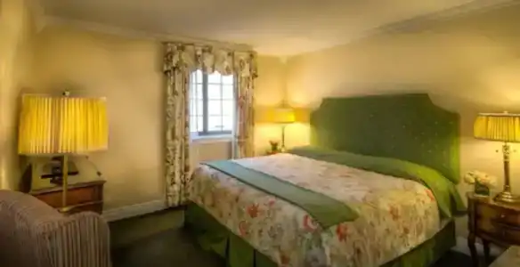 Red Coach Inn - 27