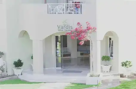 Vardis Olive Garden - 0