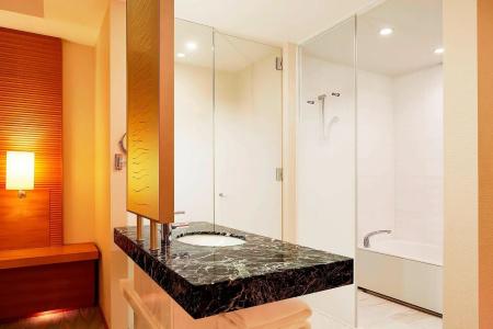 Sheraton Grand Hiroshima - 25