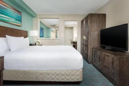 Courtyard by Marriott Waikiki Beach - 104