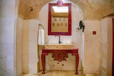 Calypso Cave Suites - 72