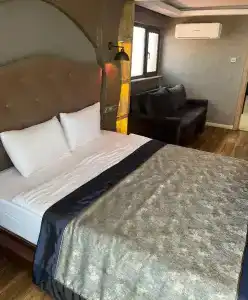 A Palace Suites - 57