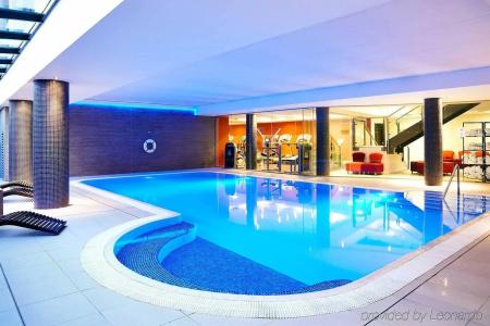 Novotel Edinburgh Park - 16