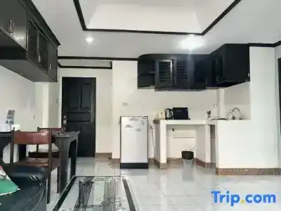 Nr Nanai Patong - 101