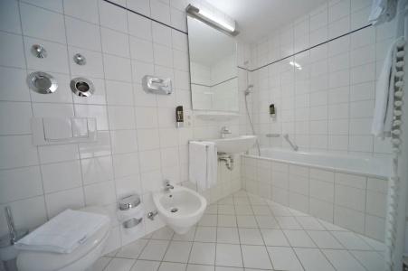 Bayer's Boardinghouse und - 118