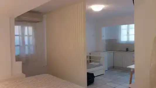 Sea View  & Studios - 90