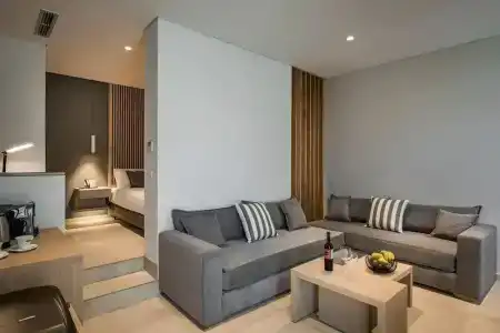 Trianon Luxury  & Suites - 107