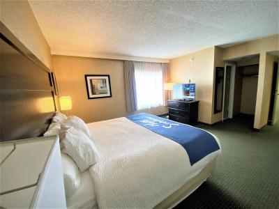 Days Inn by Wyndham Conference Centre - 35