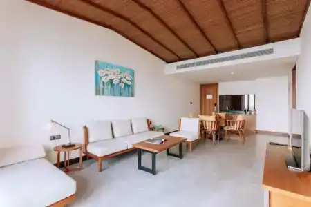 Dusit Princess Moonrise Beach Resort - 12