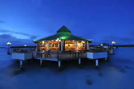 Sun Island Resort & Spa - 19